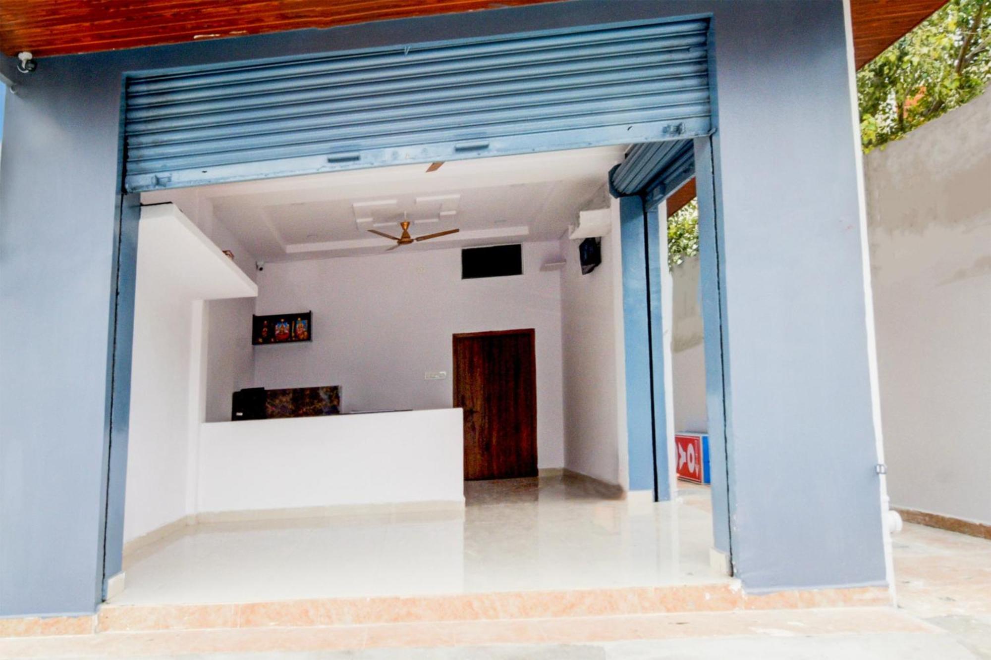 Hotel O D N Groups Sururnagar Buitenkant foto
