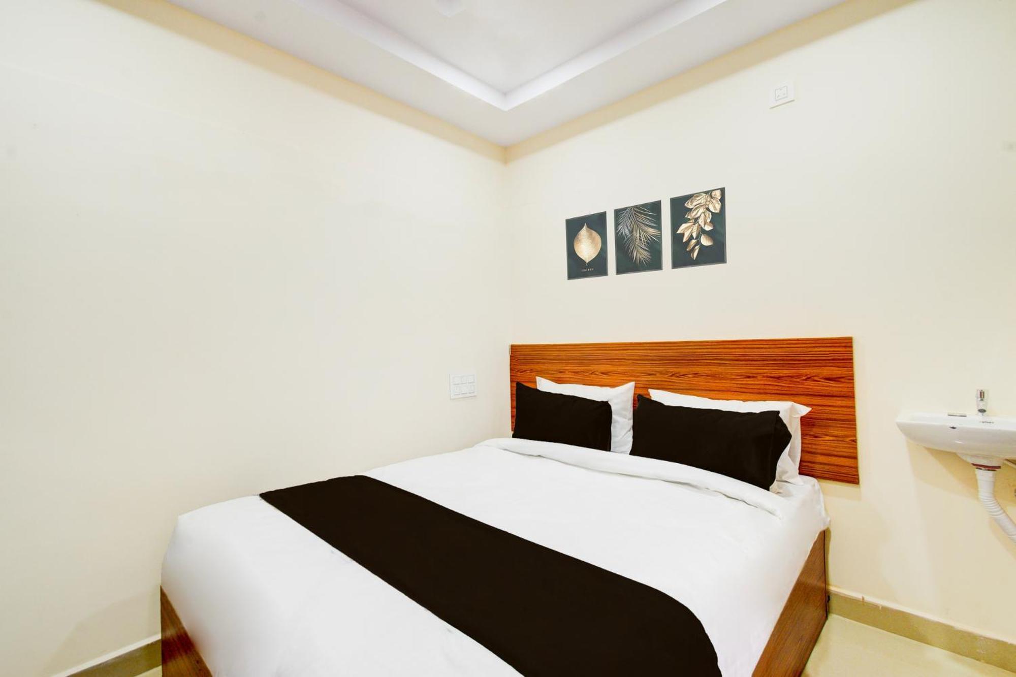 Hotel O D N Groups Sururnagar Buitenkant foto