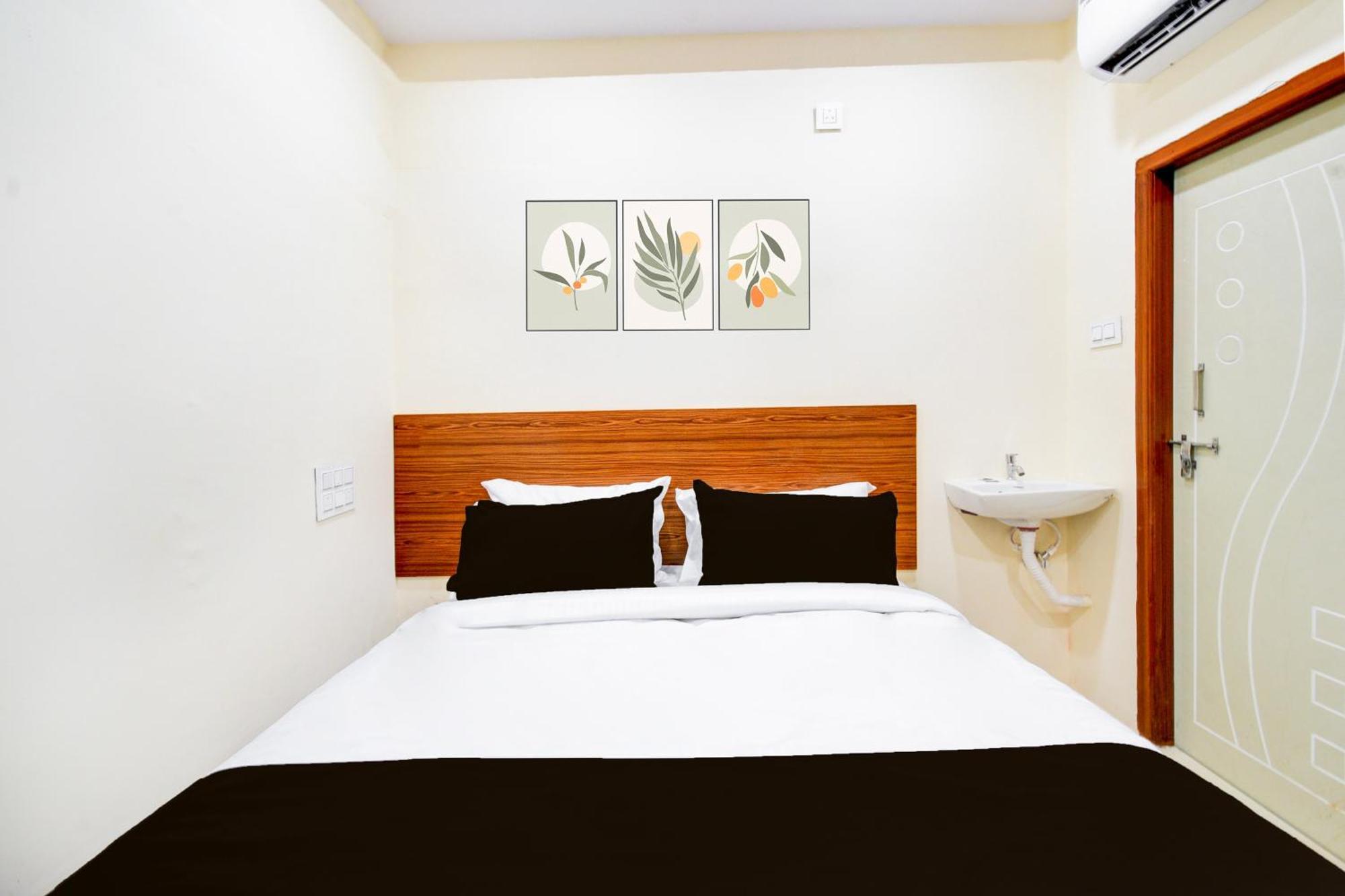 Hotel O D N Groups Sururnagar Buitenkant foto