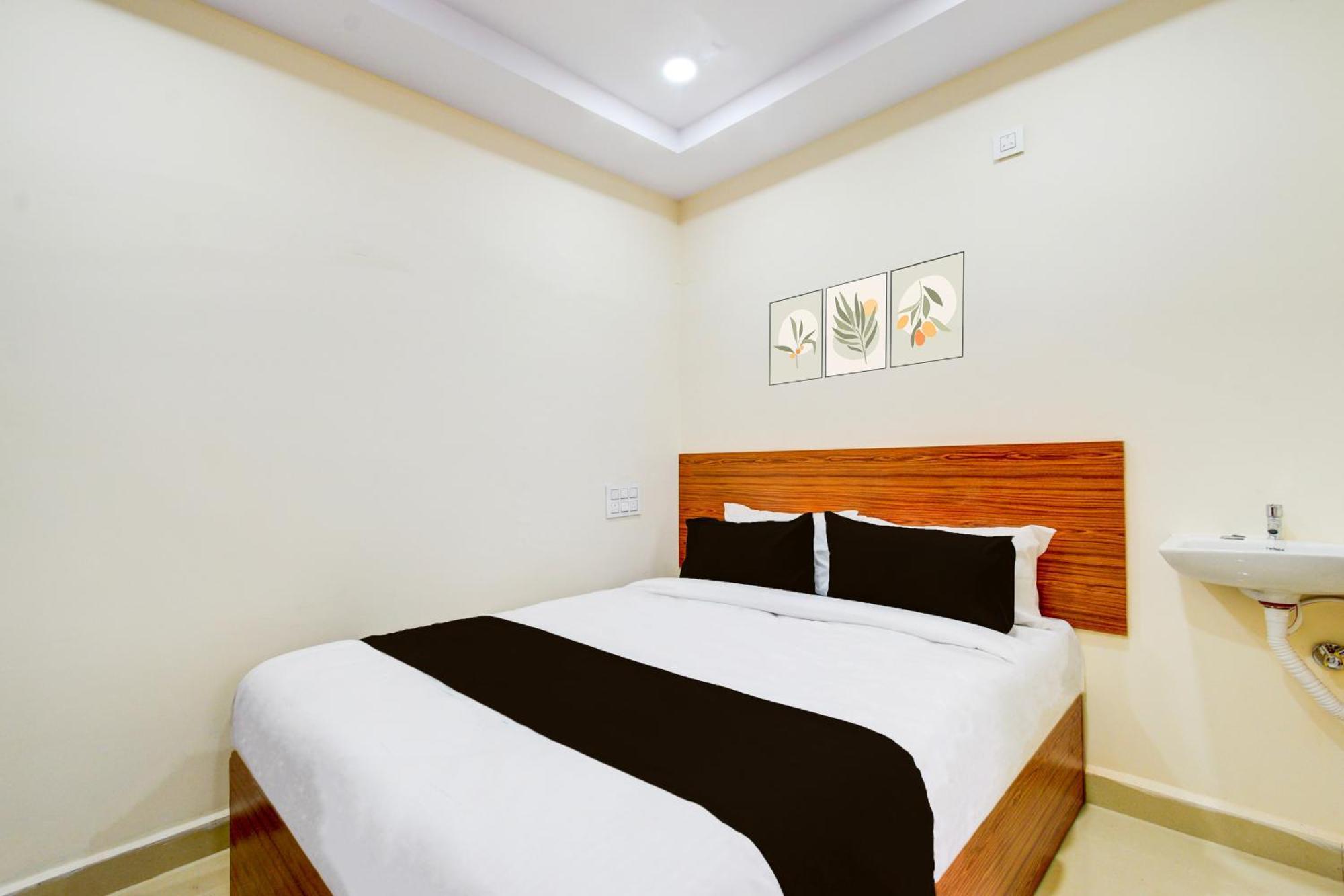 Hotel O D N Groups Sururnagar Buitenkant foto
